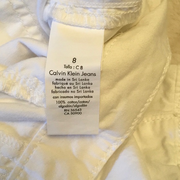 100% cotton. Calvin Klein shorts. - Picture 3 of 5